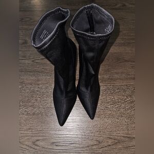 Aldo Satin Pointed Toe Black Stretch Sock Booties- Women's, size 8.5, 4" Heels